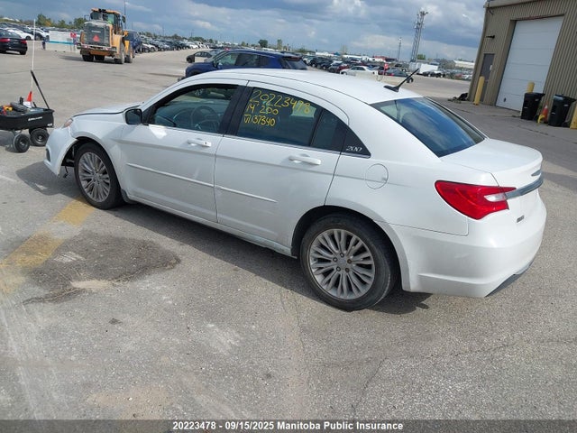 1C3CCBBG4EN137340 Chrysler 200