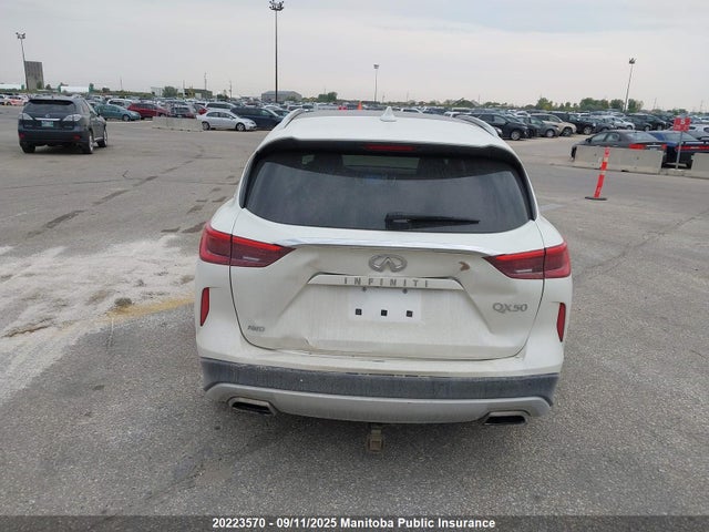 3PCAJ5M35KF127138 Infiniti QX50