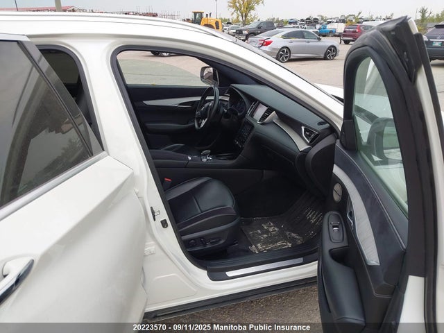 3PCAJ5M35KF127138 Infiniti QX50