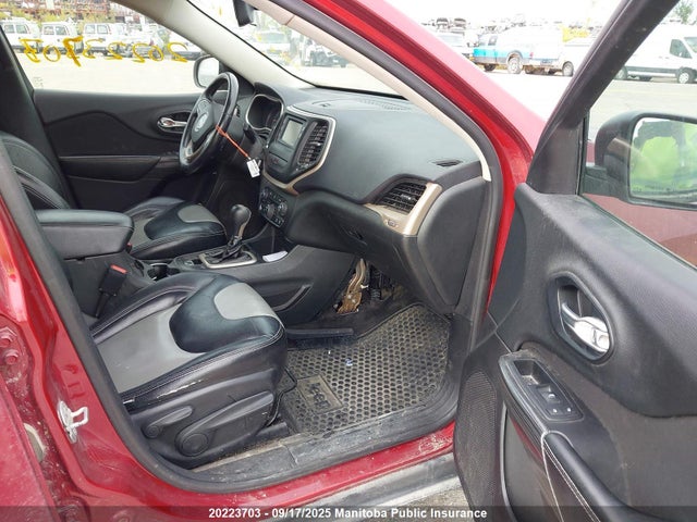1C4PJLAB0FW589764 Jeep Cherokee