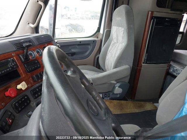 Freightliner Detroit Diesel Dd15 Std 2014 3AKJGLD69ESFV3185 Image 8