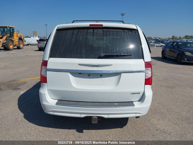 2C4RC1GG2ER387753 Chrysler Town and Country