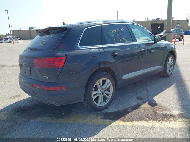 WA1WAAF71HD054410 Audi Q7