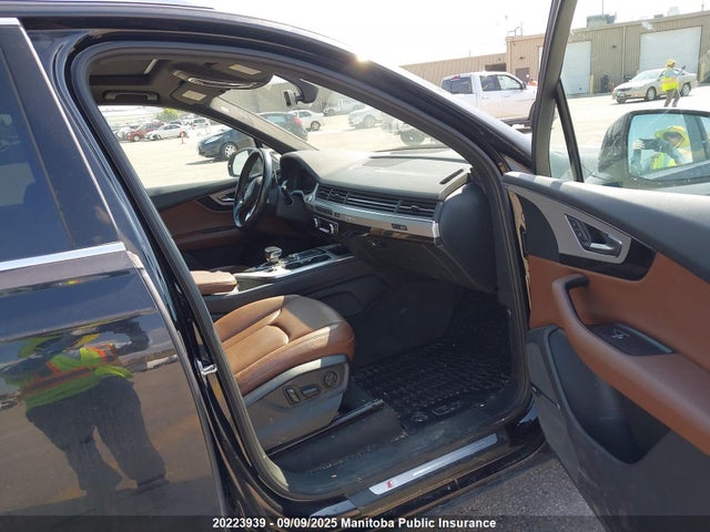 WA1WAAF71HD054410 Audi Q7