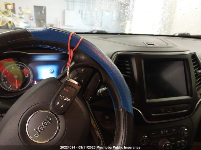 1C4PJMMX1MD102674 Jeep Cherokee
