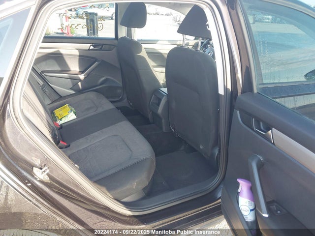 1VWAA7A34LC003342 Volkswagen Passat