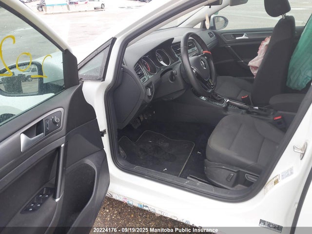 3VWG57AU4MM002392 Volkswagen Golf
