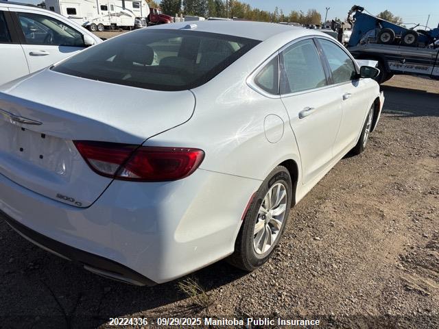 1C3CCCCG7FN573458 Chrysler 2015