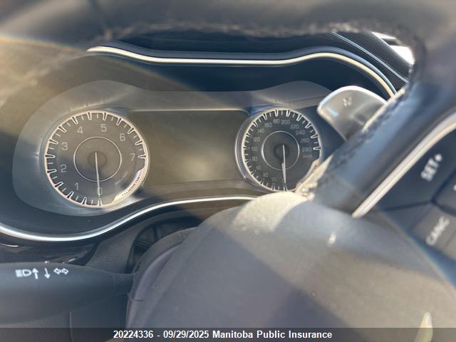 1C3CCCCG7FN573458 Chrysler 2015