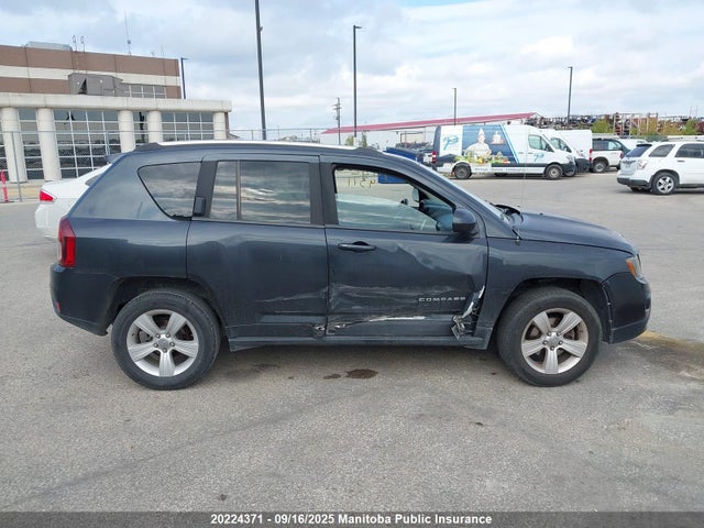 1C4NJDAB8FD392818 Jeep Compass