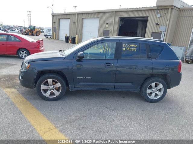 1C4NJDAB8FD392818 Jeep Compass