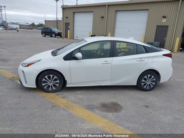 JTDL9RFUXL3014122 Toyota 2zr-fxe,1nm