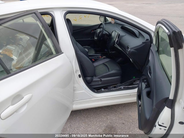 JTDL9RFUXL3014122 Toyota 2zr-fxe,1nm