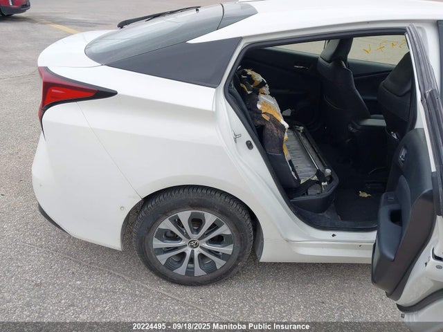JTDL9RFUXL3014122 Toyota 2zr-fxe,1nm