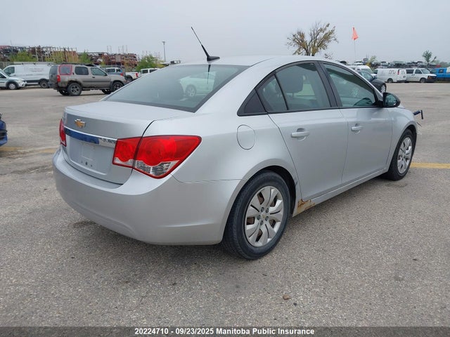 Chevrolet luw 2014 1G1PL5SHXE7105416 Image 4