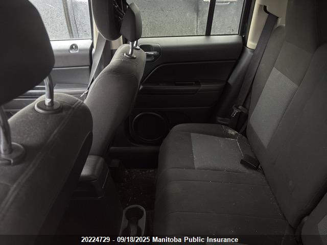1C4NJRAB8GD588370 Jeep Patriot