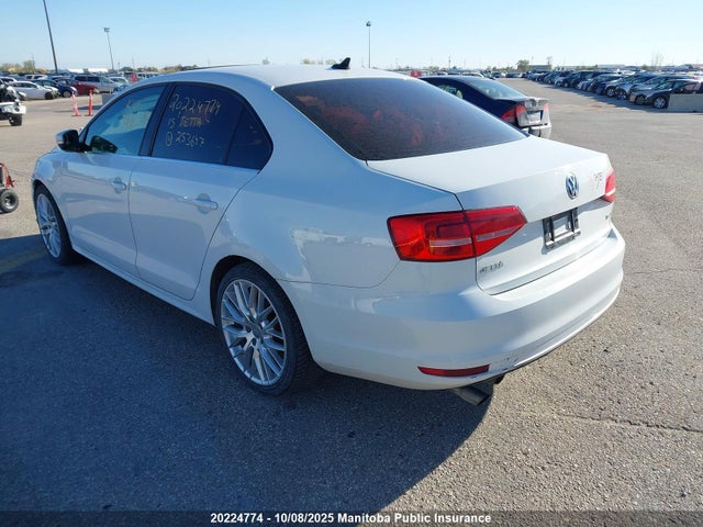 3VWD07AJ2FM253647 Volkswagen 1.8t