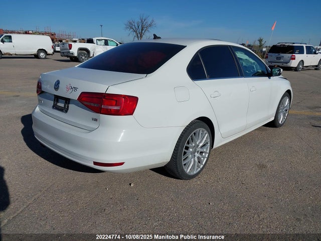 3VWD07AJ2FM253647 Volkswagen 1.8t