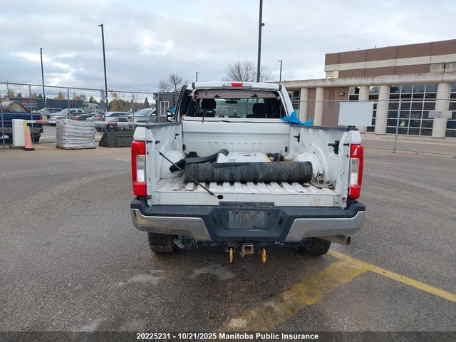 1FT7W2B62KEF07062 Ford F250 Sd Xlt Crew Cab