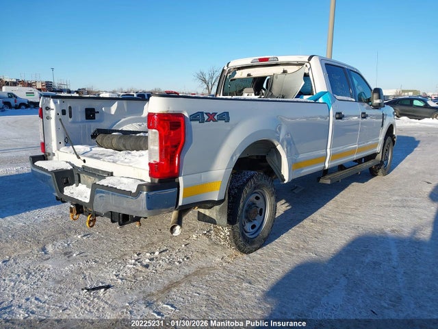1FT7W2B62KEF07062 Ford F250 Sd Xlt Crew Cab