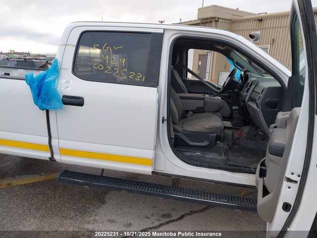 1FT7W2B62KEF07062 Ford F250 Sd Xlt Crew Cab