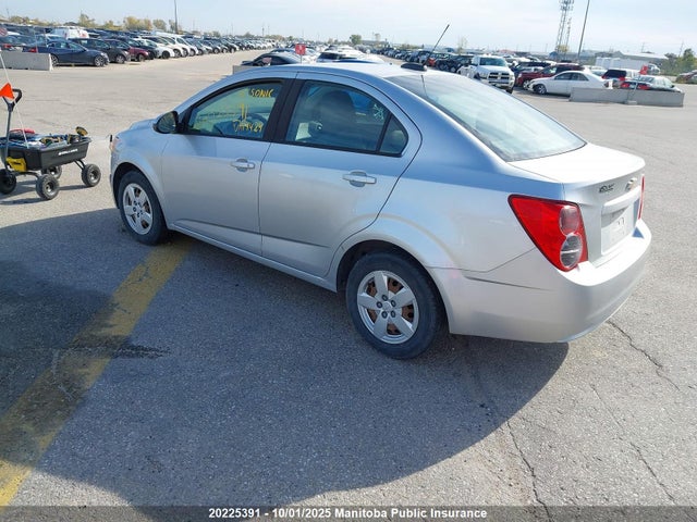 1G1JB5SH5F4114424 Chevrolet luw