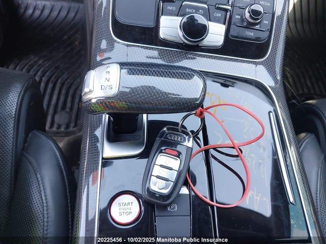 Audi S8 2016 WUAJ5AFD3GN900137 Image 11