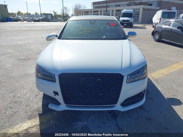 Audi S8 2016 WUAJ5AFD3GN900137 Image 12