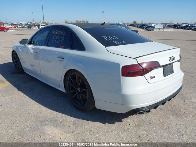Audi S8 2016 WUAJ5AFD3GN900137 Image 3