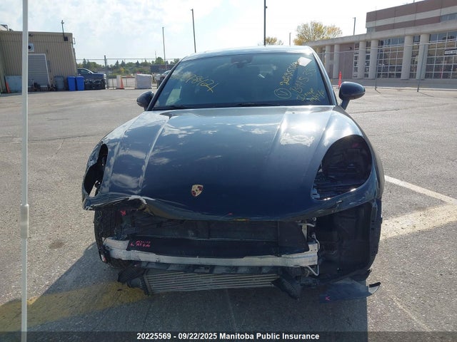 Porsche Macan 2018 WP1AA2A5XJLB11533 Image 12