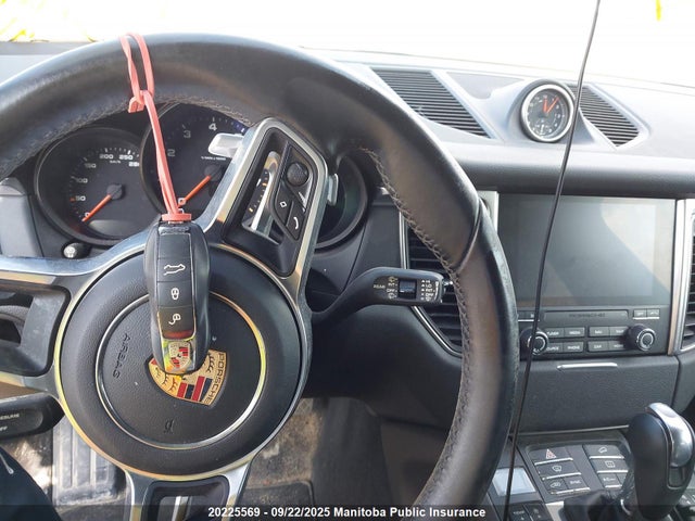 Porsche Macan 2018 WP1AA2A5XJLB11533 Image 7