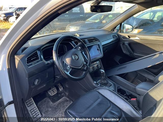 3VV4B7AX9KM120087 Volkswagen Tiguan