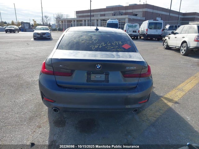 3MW5R7J04N8C68241 BMW 330I