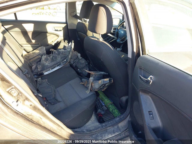 KNAFX4A84E5056760 KIA 2014