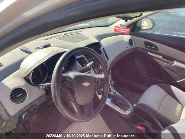 1G1PM5SH8F7106594 Chevrolet luw
