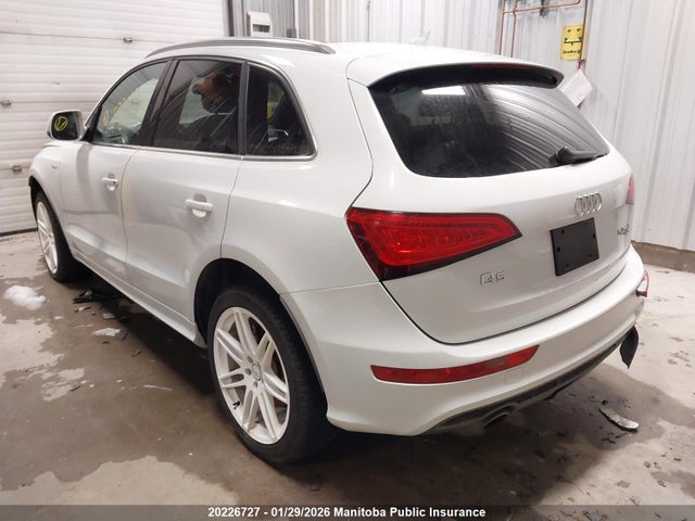 WA1C8CFP6EA083022 Audi Q5 Hybrid