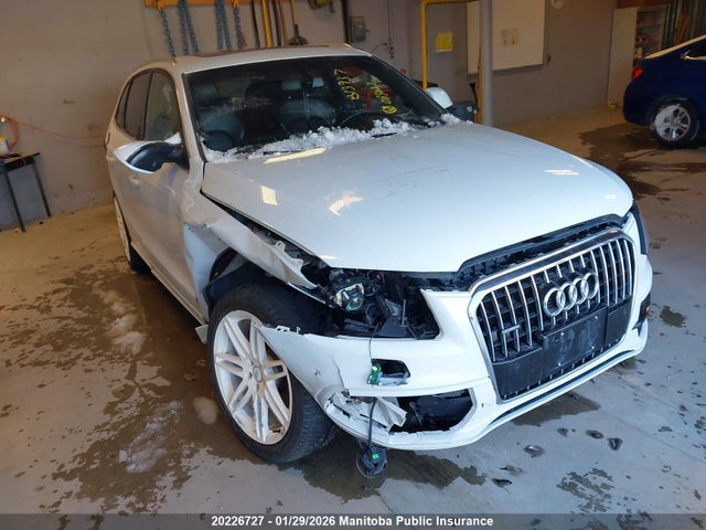 WA1C8CFP6EA083022 Audi Q5 Hybrid
