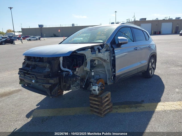 3VV4X7B24RM024088 Volkswagen tsi