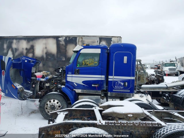 1XPBDP9X3MD752214 Peterbilt 579