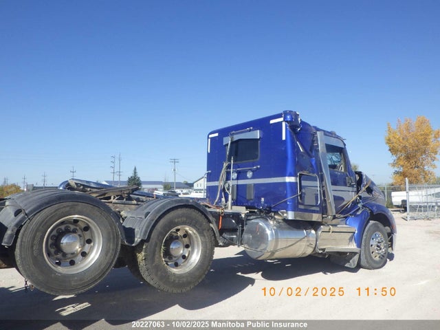 1XPBDP9X3MD752214 Peterbilt 579