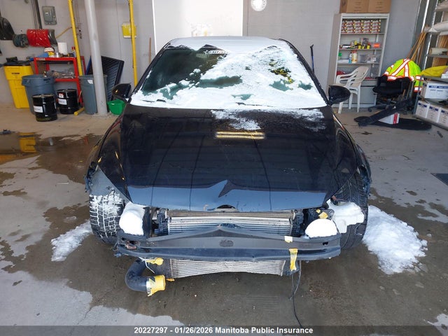 3VW5T7AU5HM000413 Volkswagen GTI S
