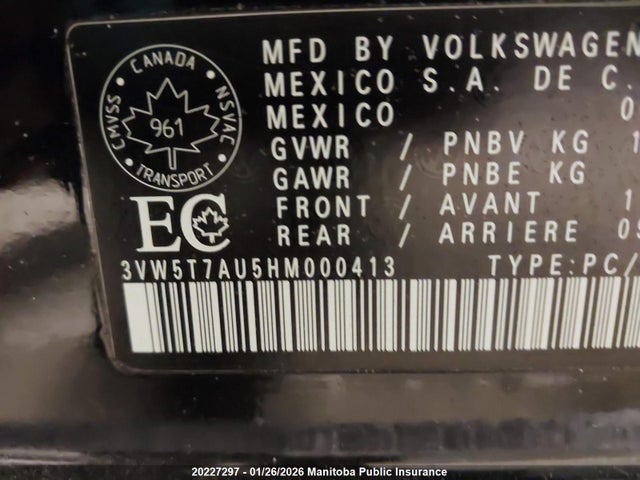 3VW5T7AU5HM000413 Volkswagen GTI S