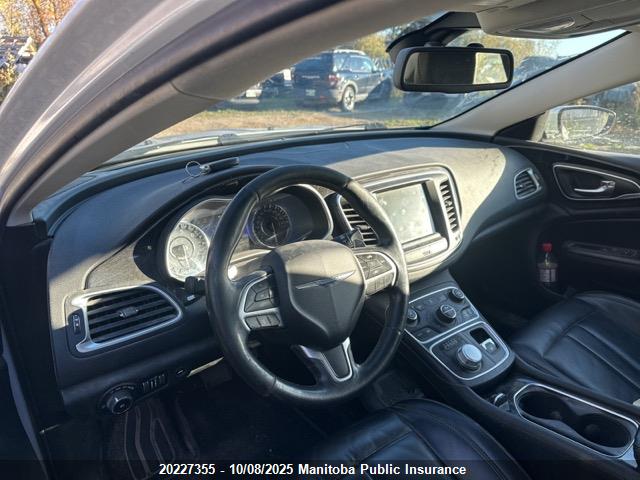 1C3CCCEG1FN593024 Chrysler 2015