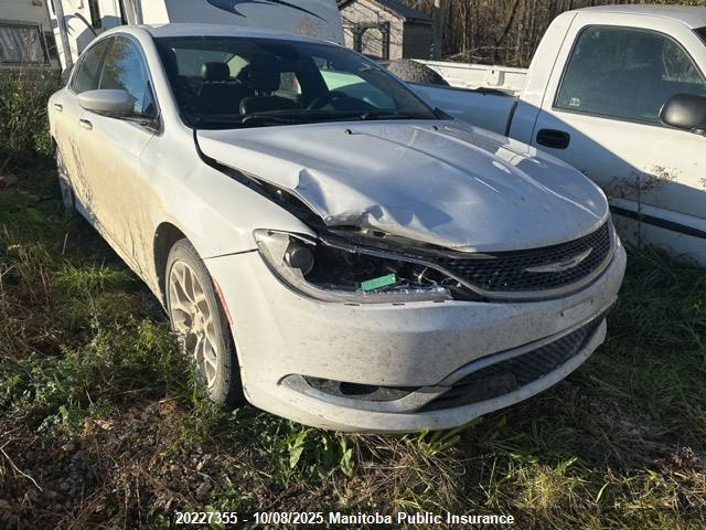 1C3CCCEG1FN593024 Chrysler 2015