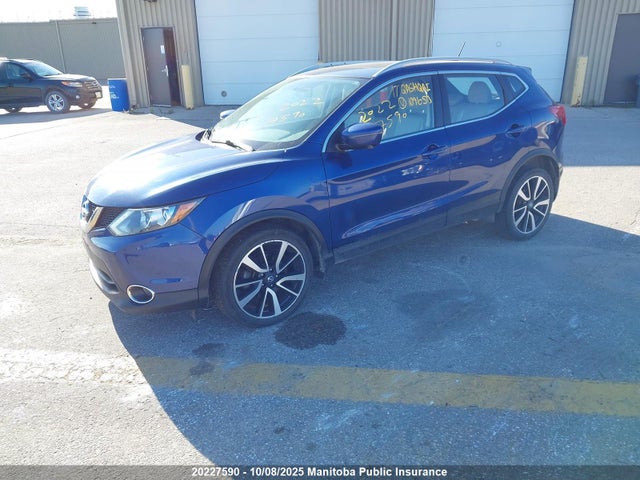 JN1BJ1CRXHW109650 Nissan 2017