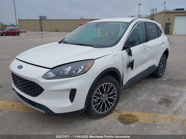 1FMCU0EZ6NUA77542 Ford hev/phev