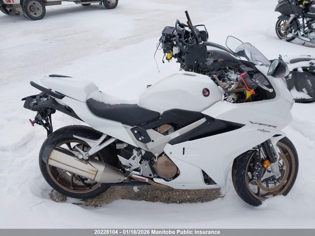 JH2RC7925FK100093 Honda Vfr800f Interceptor