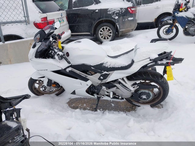 JH2RC7925FK100093 Honda Vfr800f Interceptor