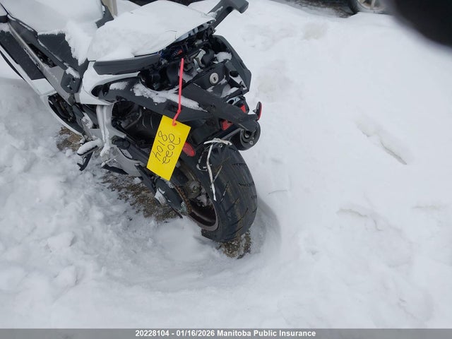 JH2RC7925FK100093 Honda Vfr800f Interceptor