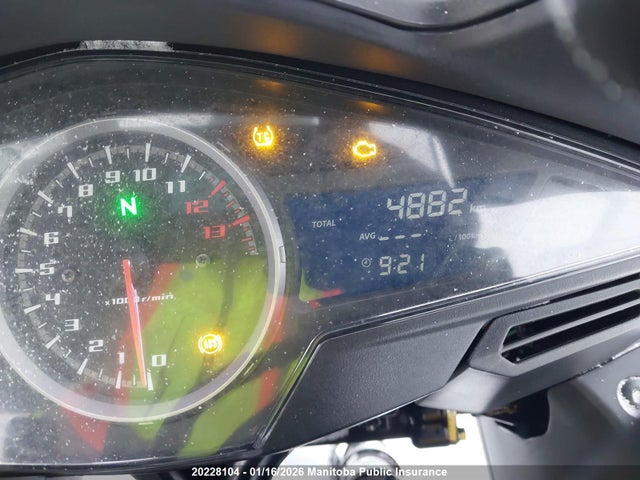 JH2RC7925FK100093 Honda Vfr800f Interceptor